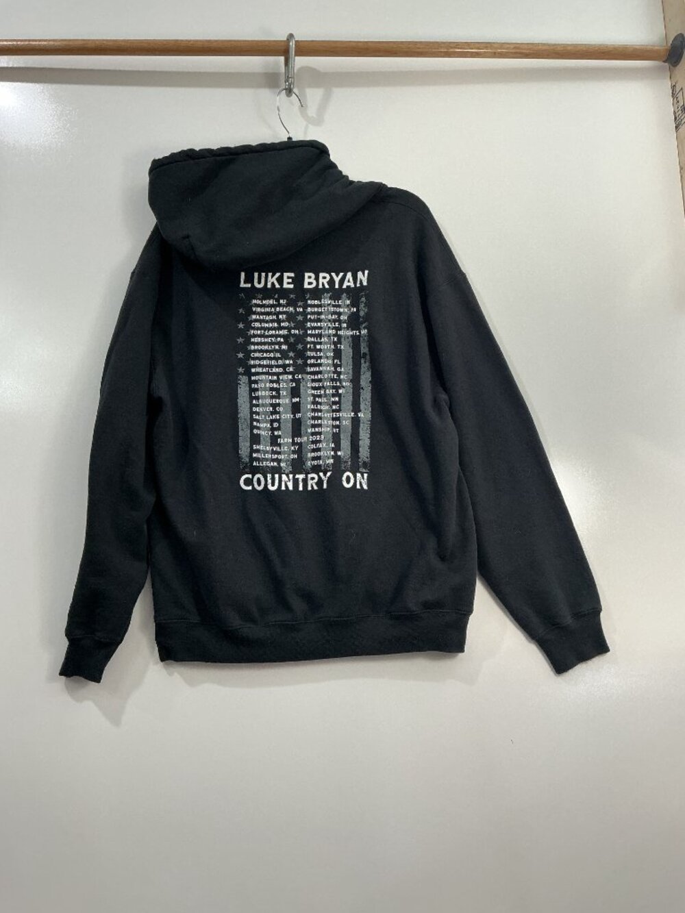 Luke Bryan Country On Farm Tour 2023 Black Graphic Hoodie Large - Picture 4 of 8